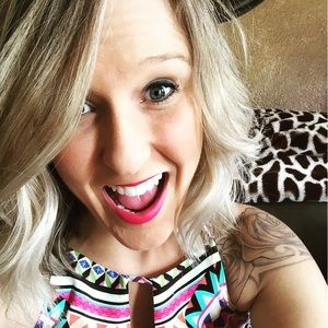 Meet your Posher, Kelli